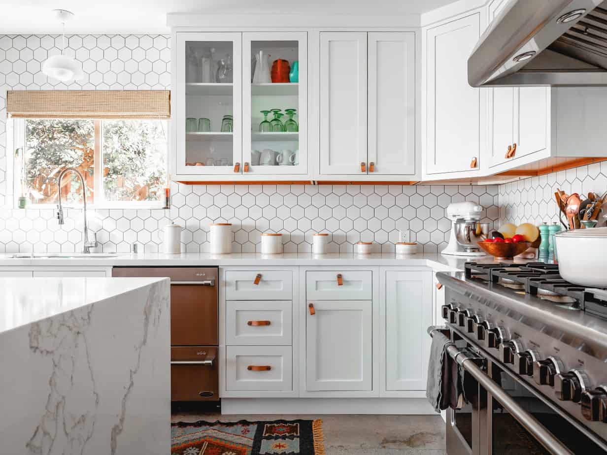 Featured image for “Builders to Promote Walk-​in Pantries and Granite Countertops”