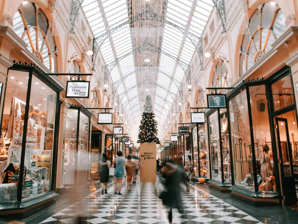 Featured image for “Brick-​and-​Mortar Retailers to Promote Holiday Inspiration”