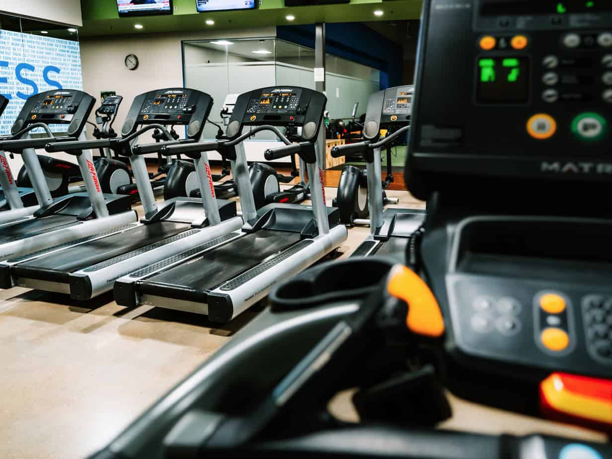 Featured image for “Treadmills Offer Weight Loss Seekers the Benefits of Both Running and Walking”